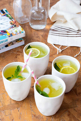 Bulutların Üstünde Bembeyaz 4'lü Bardak Seti - Refikadan