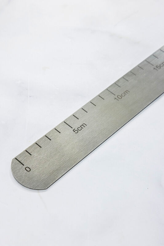 Çelik Düz Spatula - 22 cm