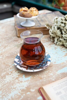 Gönlübol Çay Bardağı ve Tabağı - Hatal Desenli - Thumbnail