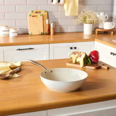 Karaca Swiss Crystal Almond Cream Wok Pan with Handle 28 cm - 3