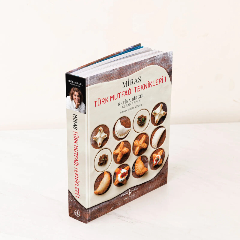 Karaca x Refika Birgül Miras Türk Mutfağı Teknikleri 1 Sert Kapak(İmzalı) - KARACA